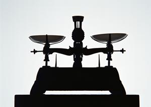 高所作業車の運転資格と車両レンタル